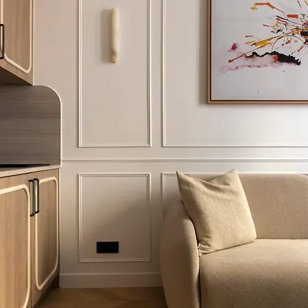 Stunning With Ac - Center Of Appartamento